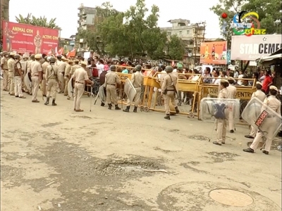 BJP workers attempt to storm the Assembly; More than 4 persons including 2 women injured in police action